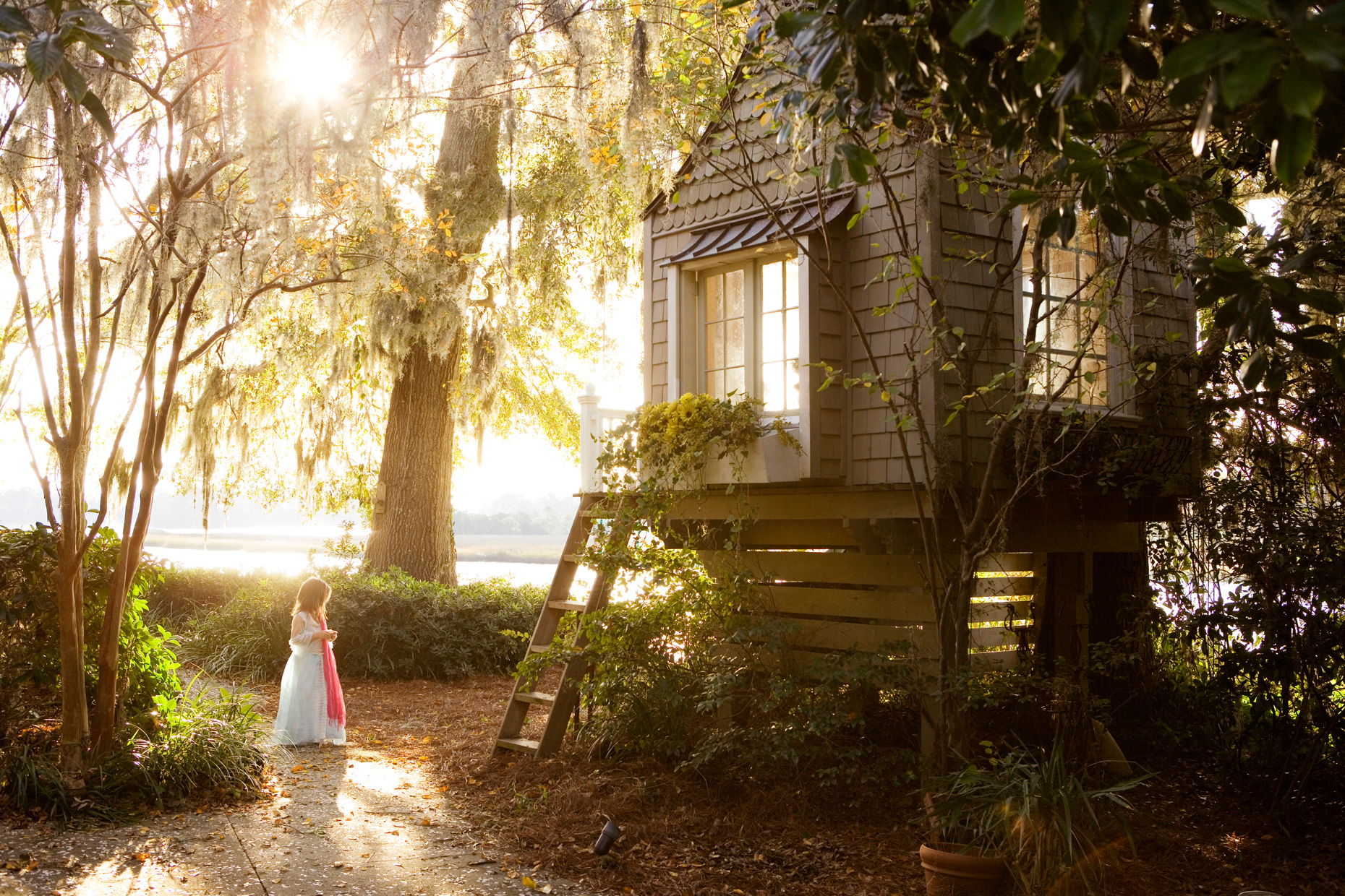 Exteriors_AK10
